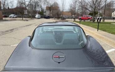 Chevrolet-Corvette-1981-Coupe-15