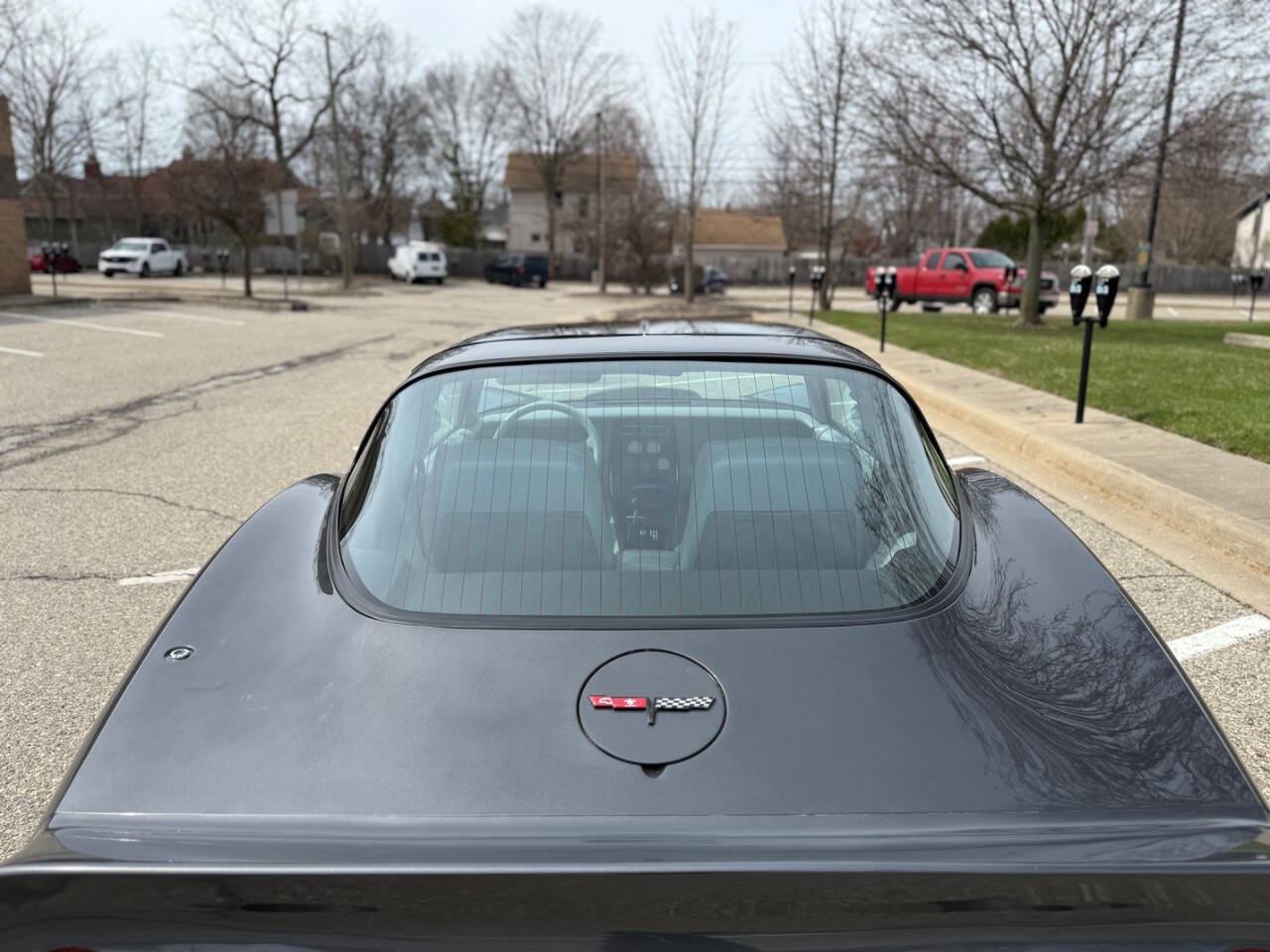 Chevrolet-Corvette-1981-Coupe-15