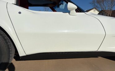 Chevrolet-Corvette-1981-Coupe-16