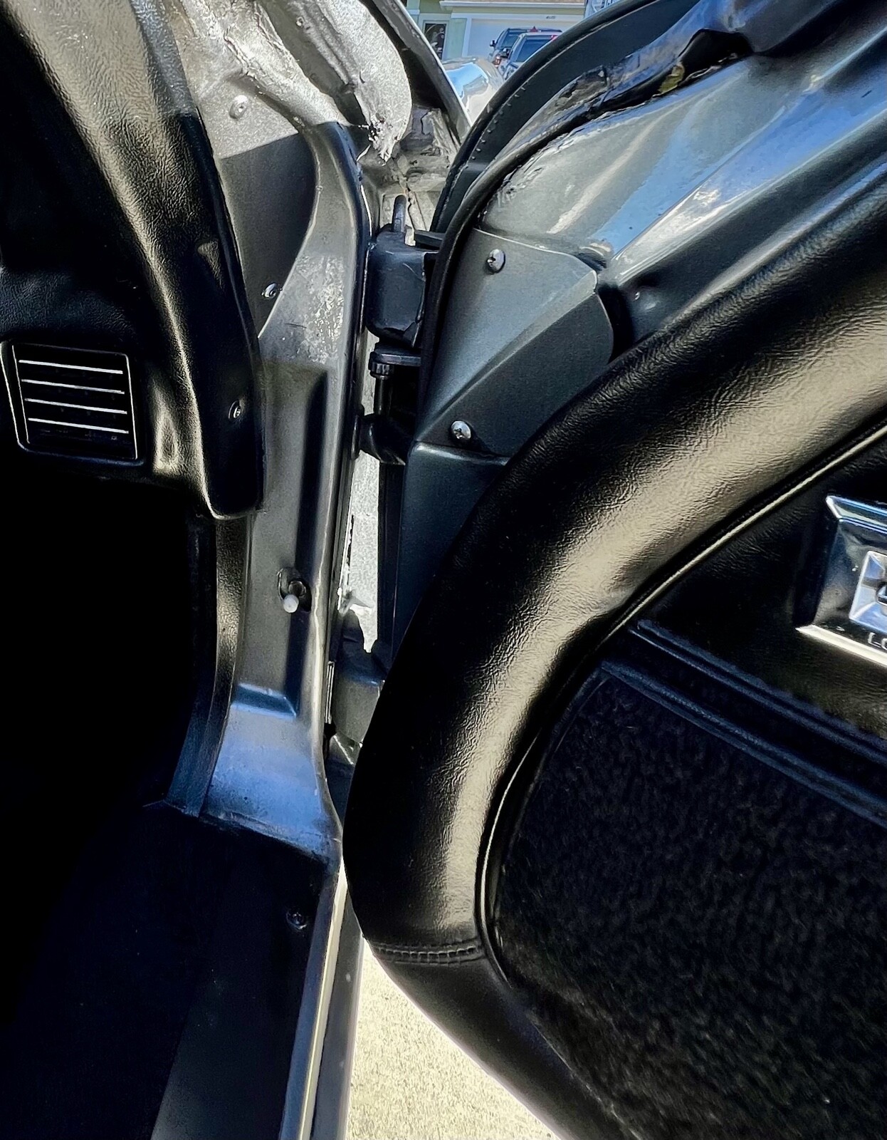 Chevrolet-Corvette-1981-Coupe-19