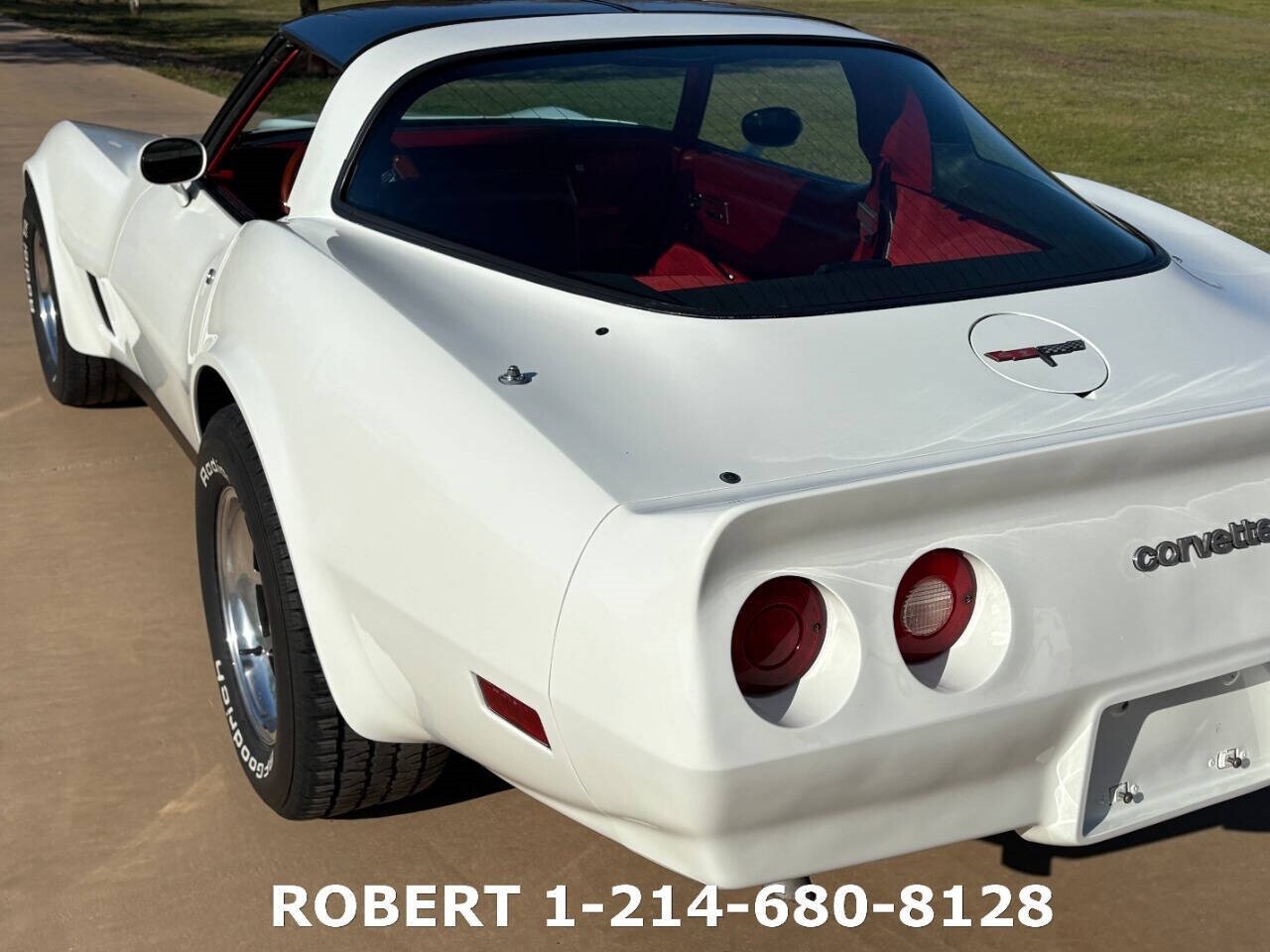 Chevrolet-Corvette-1981-Coupe-20