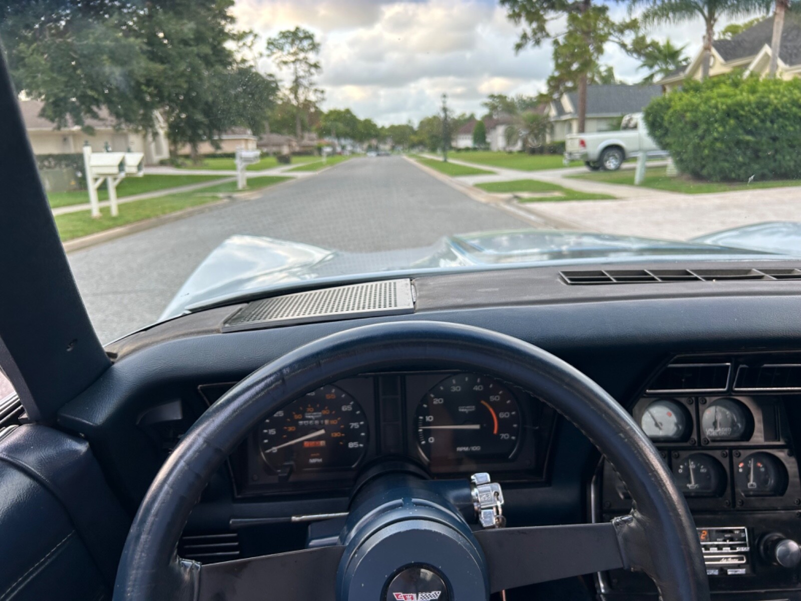 Chevrolet-Corvette-1981-Coupe-26