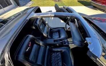 Chevrolet-Corvette-1981-Coupe-27