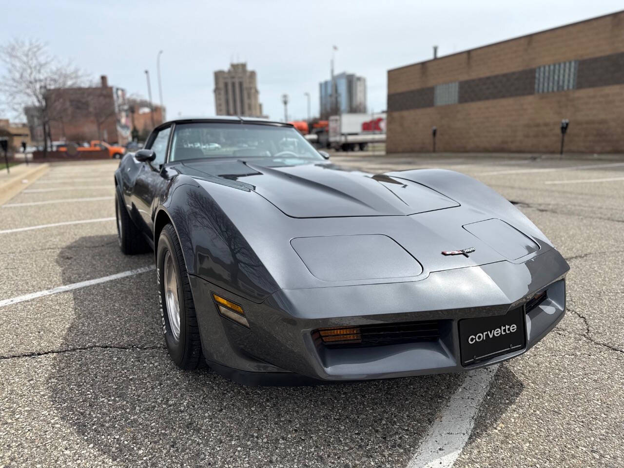 Chevrolet-Corvette-1981-Coupe-30