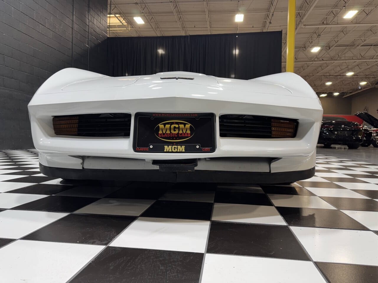 Chevrolet-Corvette-1981-Coupe-39