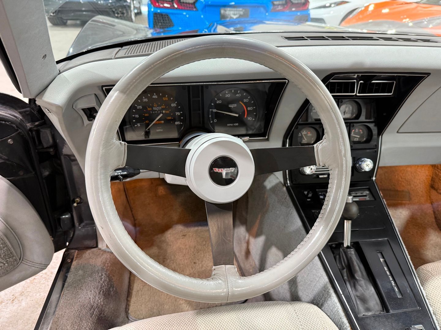 Chevrolet-Corvette-1981-Coupe-8
