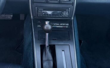 Chevrolet-Corvette-1981-blue-4
