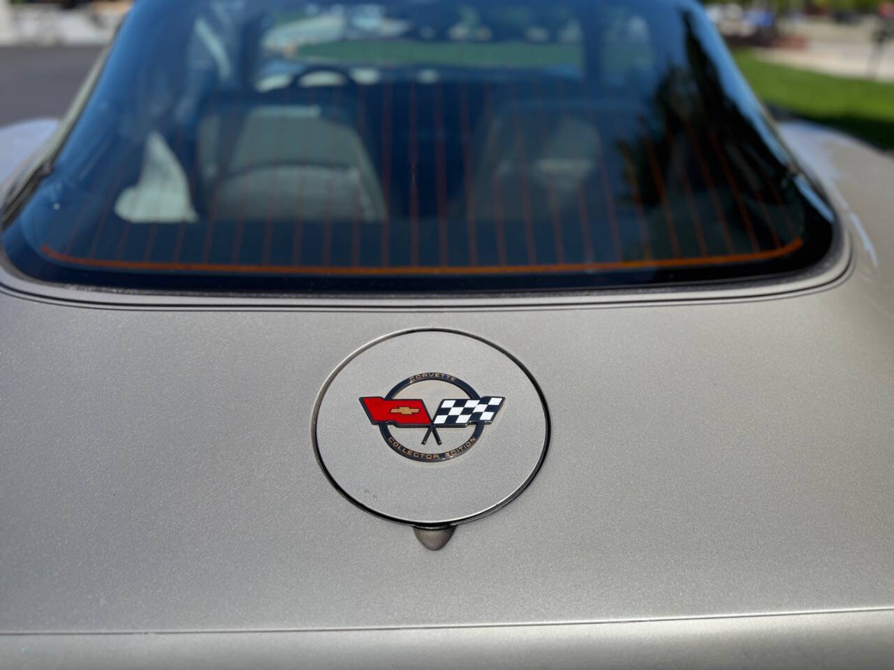 Chevrolet-Corvette-1982-Hatchback-11
