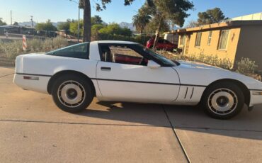 Chevrolet-Corvette-1984-1