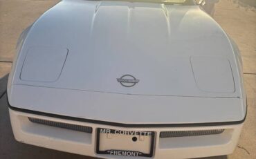 Chevrolet-Corvette-1984-4
