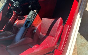 Chevrolet-Corvette-1984-7