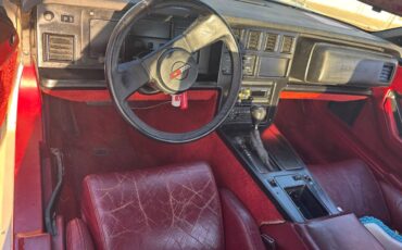Chevrolet-Corvette-1984-9