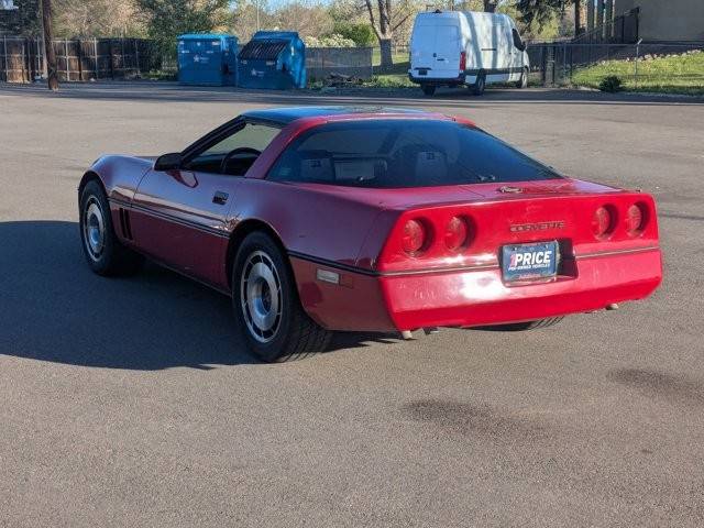 Chevrolet-Corvette-1984-red-12