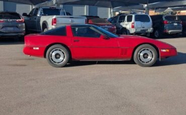 Chevrolet-Corvette-1984-red-9