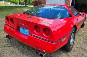 Chevrolet-Corvette-1985-red-4