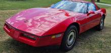 Chevrolet Corvette  1985 red