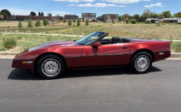 Chevrolet-Corvette-1986-23