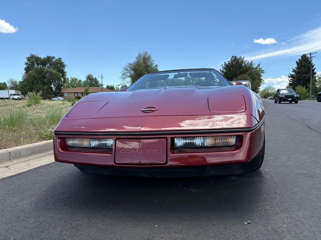 Chevrolet-Corvette-1986-30