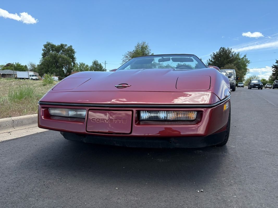 Chevrolet-Corvette-1986-31