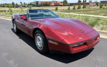 Chevrolet-Corvette-1986-35