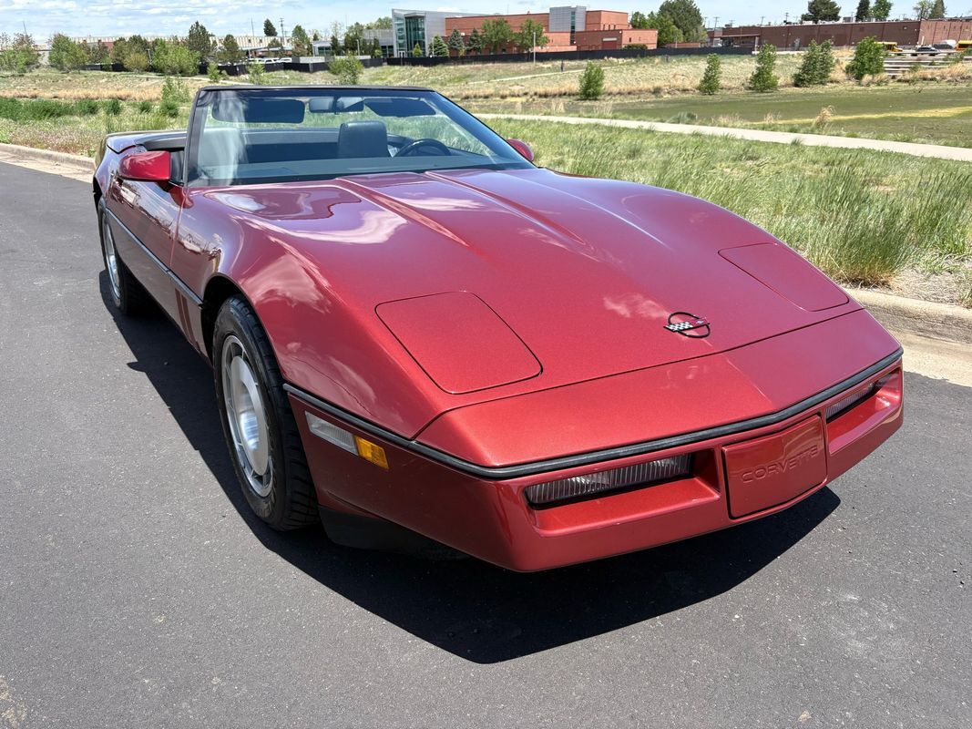 Chevrolet-Corvette-1986-39