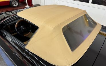 Chevrolet-Corvette-1986-Convertible-11