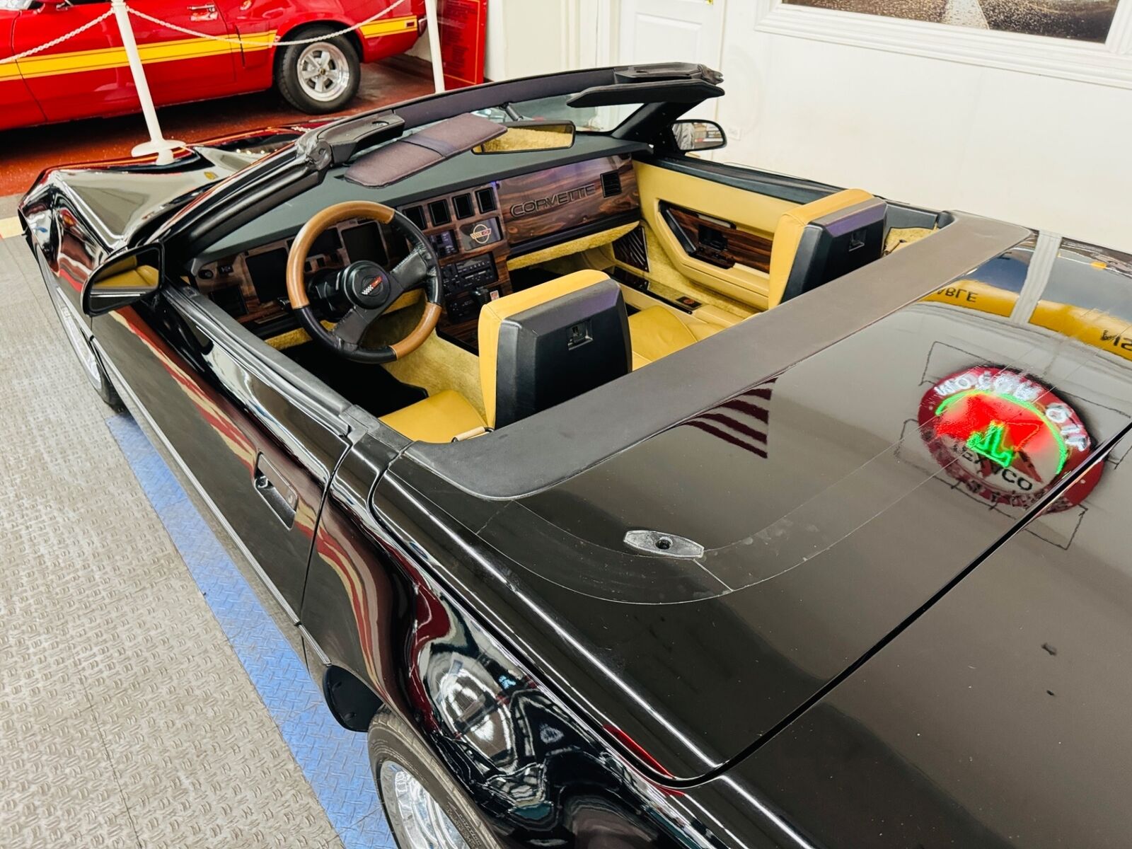 Chevrolet-Corvette-1986-Convertible-16