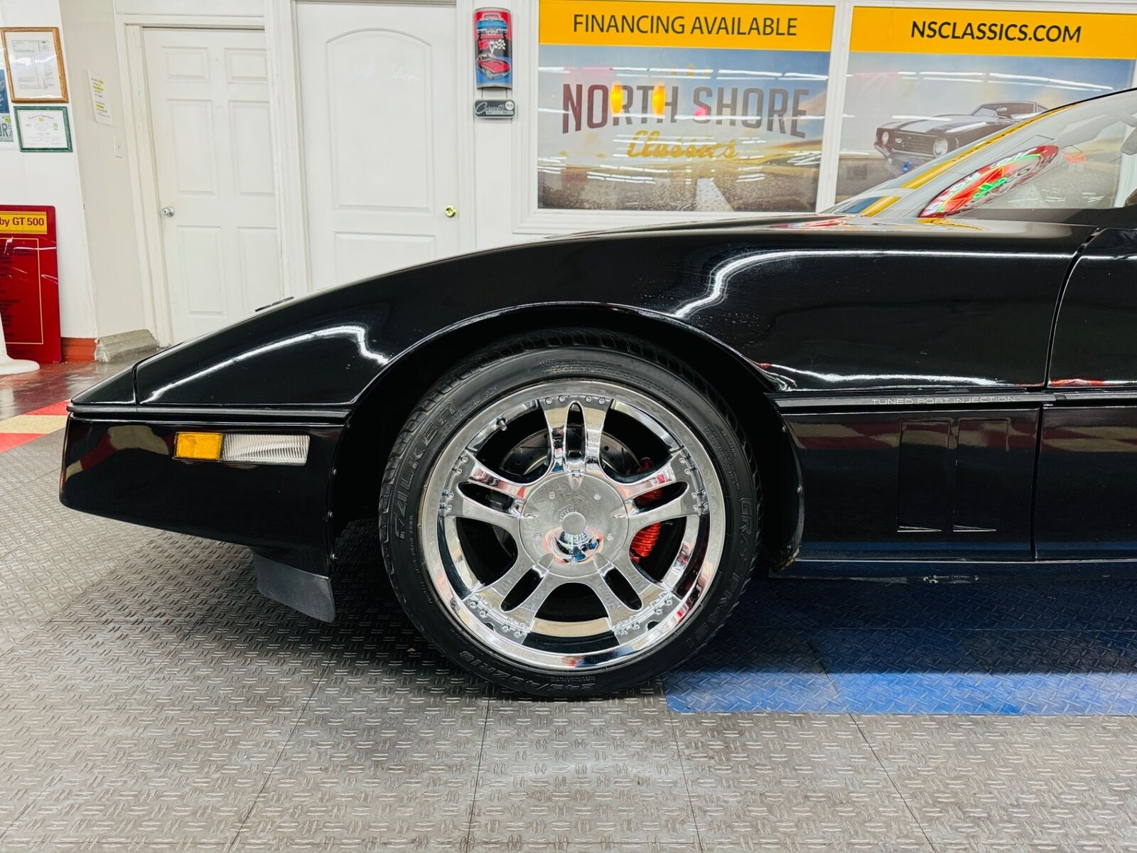 Chevrolet-Corvette-1986-Convertible-21