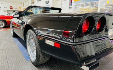 Chevrolet-Corvette-1986-Convertible-24