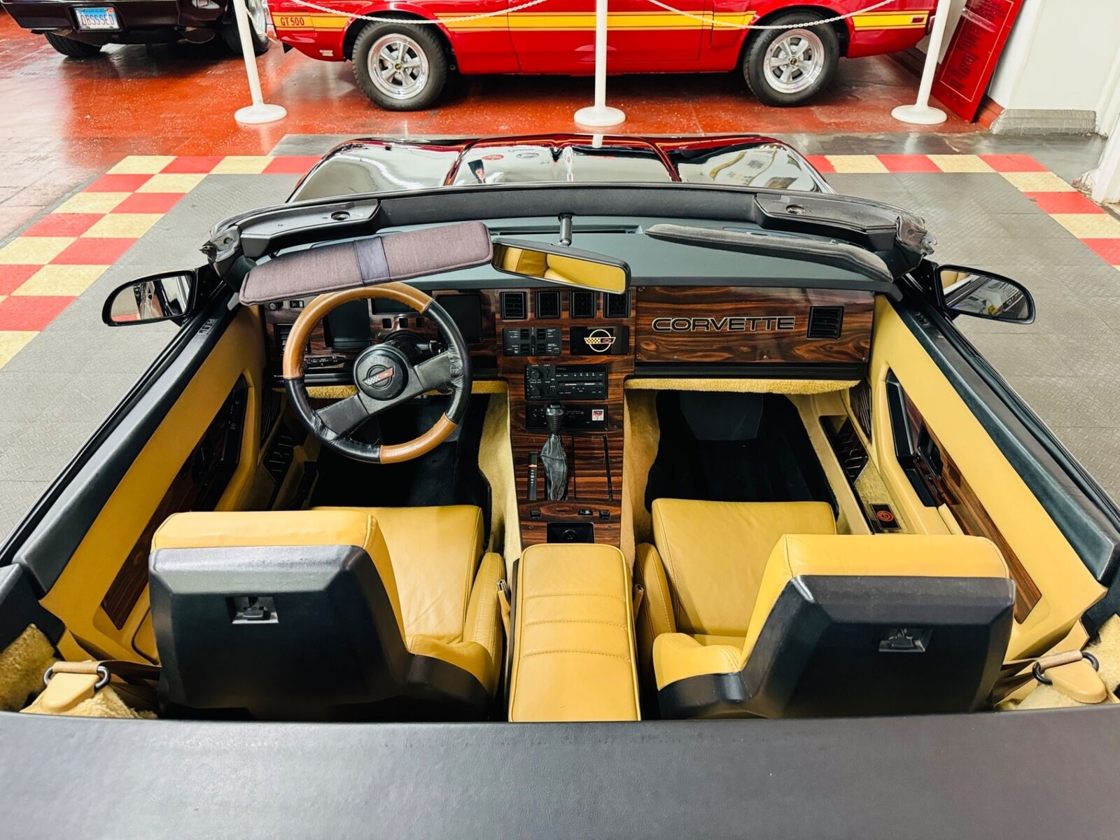 Chevrolet-Corvette-1986-Convertible-29