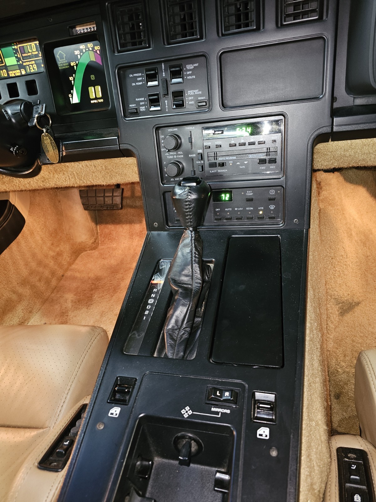 Chevrolet-Corvette-1987-Convertible-11