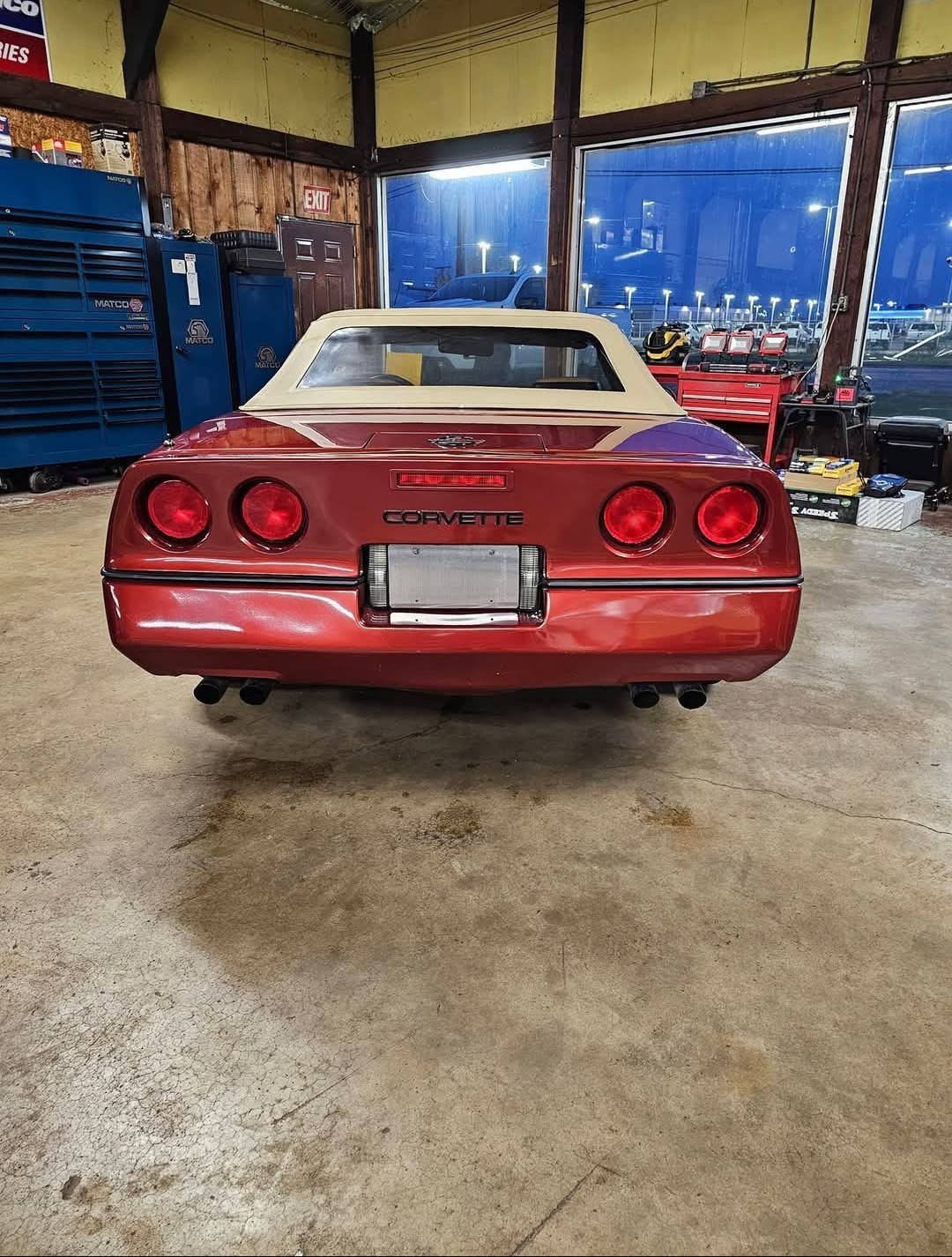 Chevrolet-Corvette-1987-Convertible-2