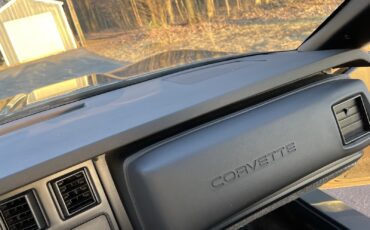 Chevrolet-Corvette-1987-Convertible-20