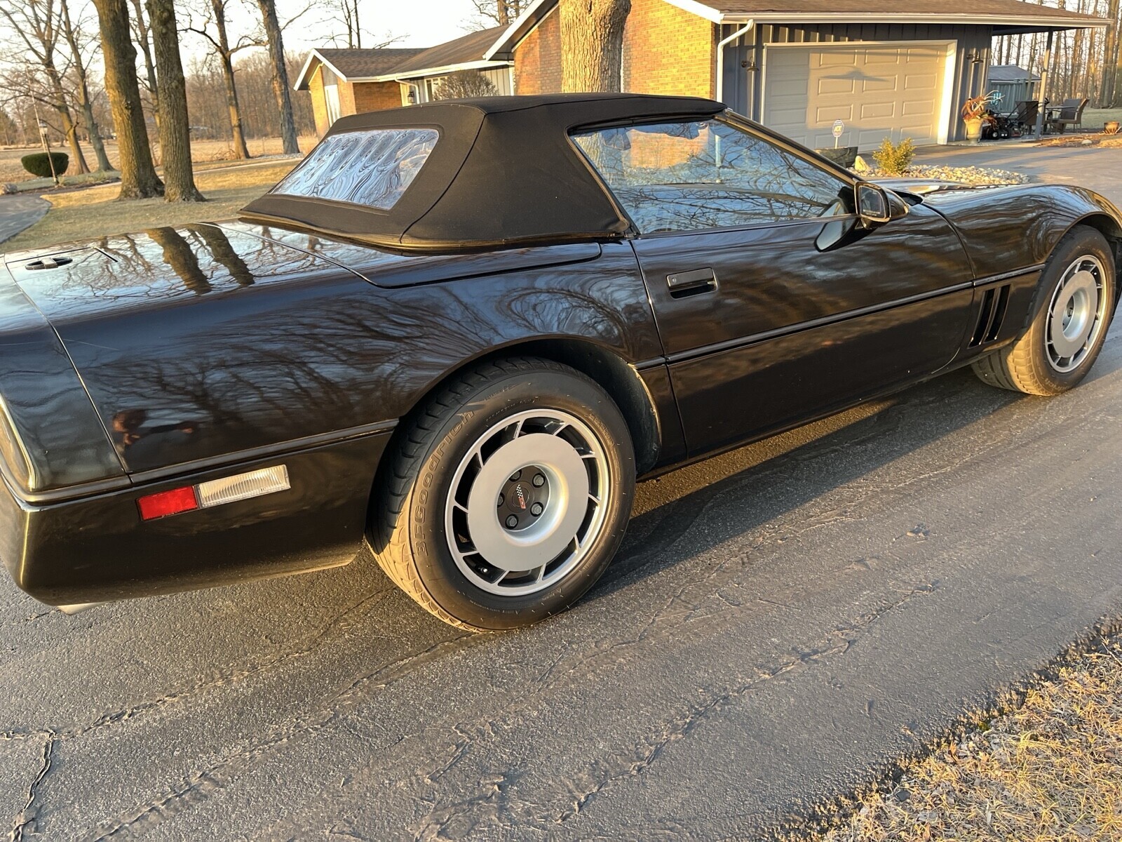 Chevrolet-Corvette-1987-Convertible-5