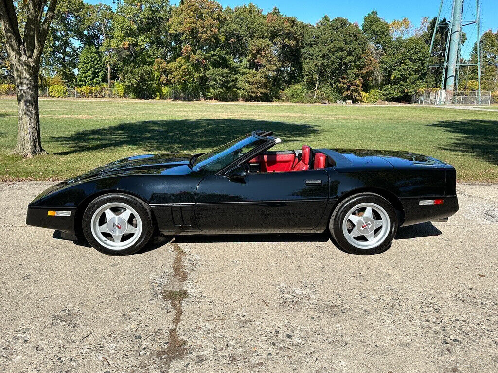 Chevrolet-Corvette-1987-Convertible-6