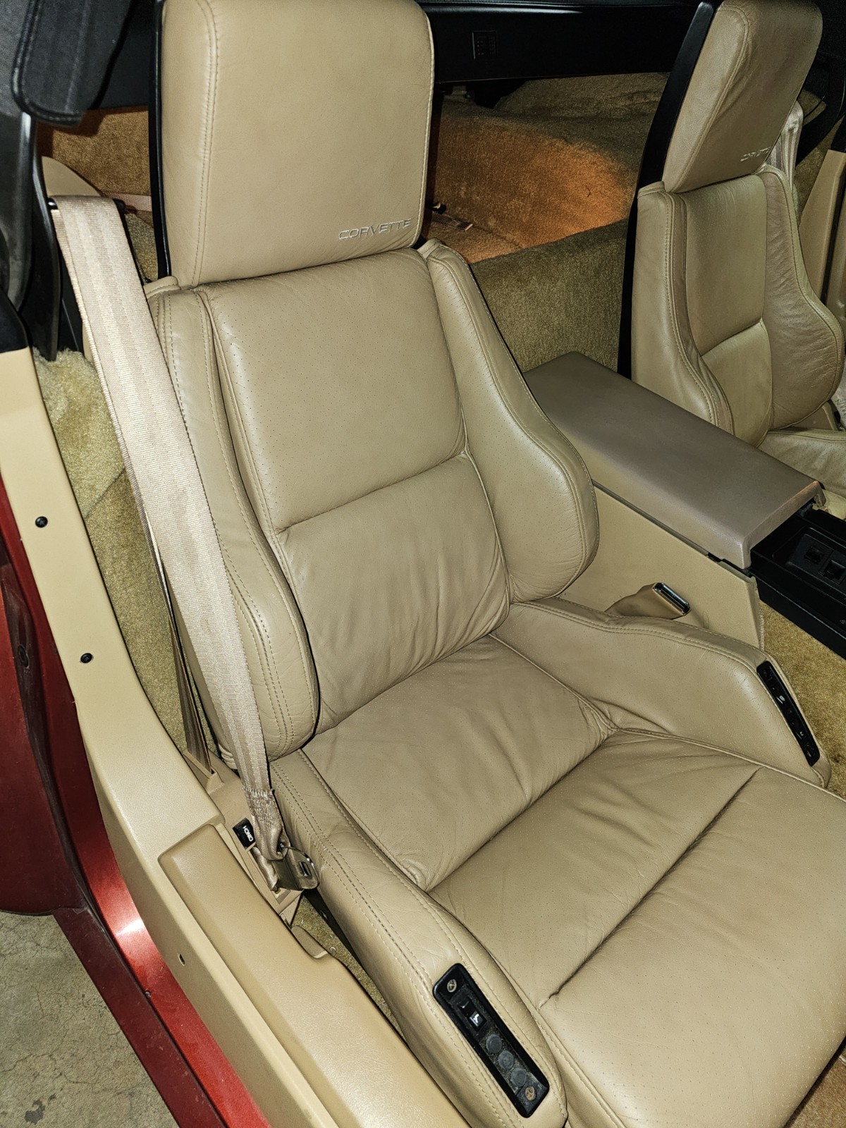 Chevrolet-Corvette-1987-Convertible-7