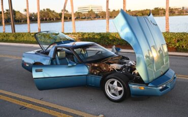 Chevrolet-Corvette-1987-Coupe-10