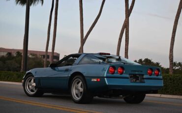 Chevrolet-Corvette-1987-Coupe-13