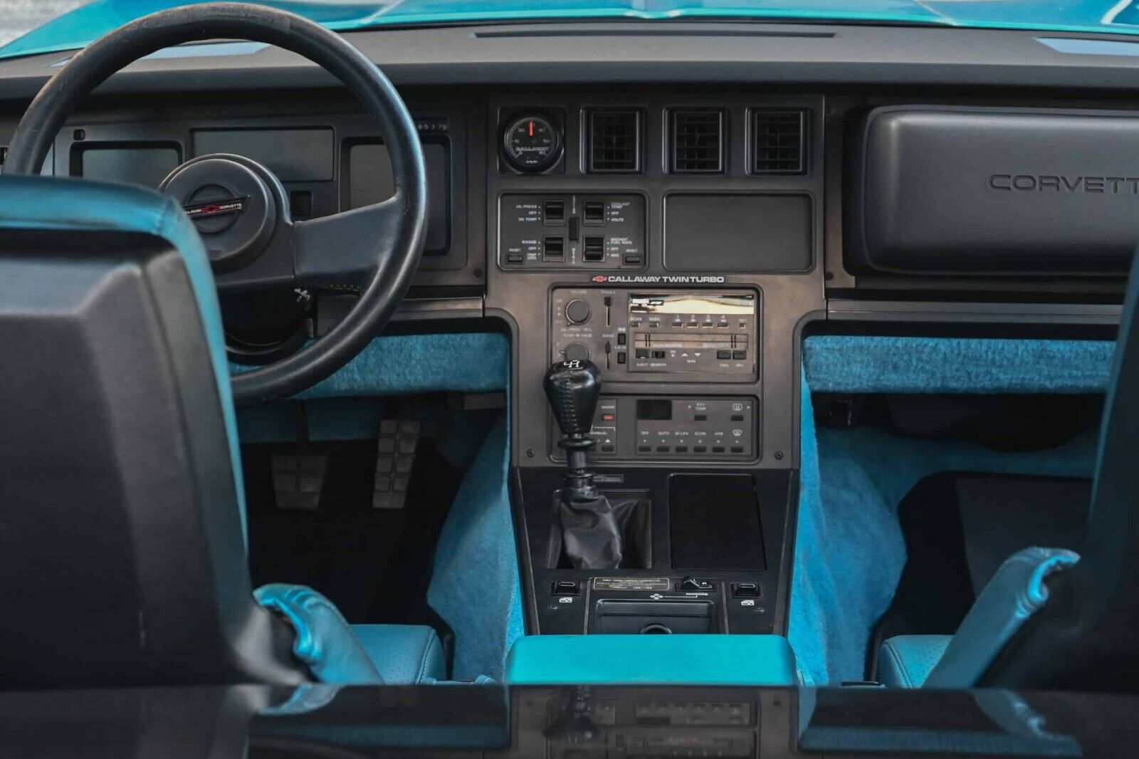Chevrolet-Corvette-1987-Coupe-20
