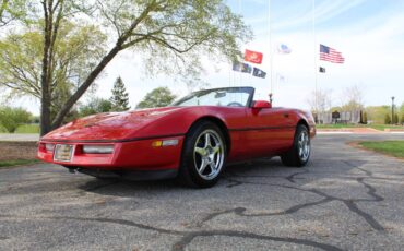 Chevrolet-Corvette-1987-red-13