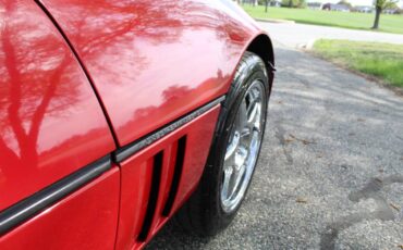 Chevrolet-Corvette-1987-red-6