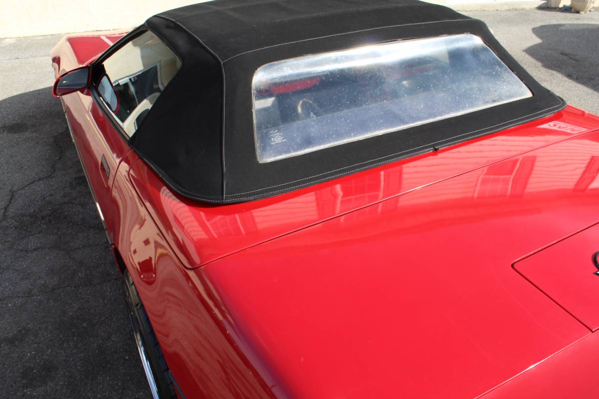 Chevrolet-Corvette-1987-red-7
