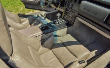 Chevrolet-Corvette-1988-Convertible-10
