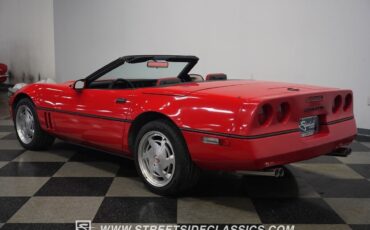 Chevrolet-Corvette-1988-Convertible-11