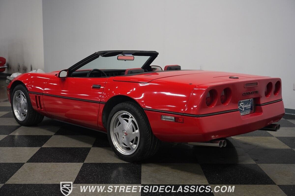 Chevrolet-Corvette-1988-Convertible-11