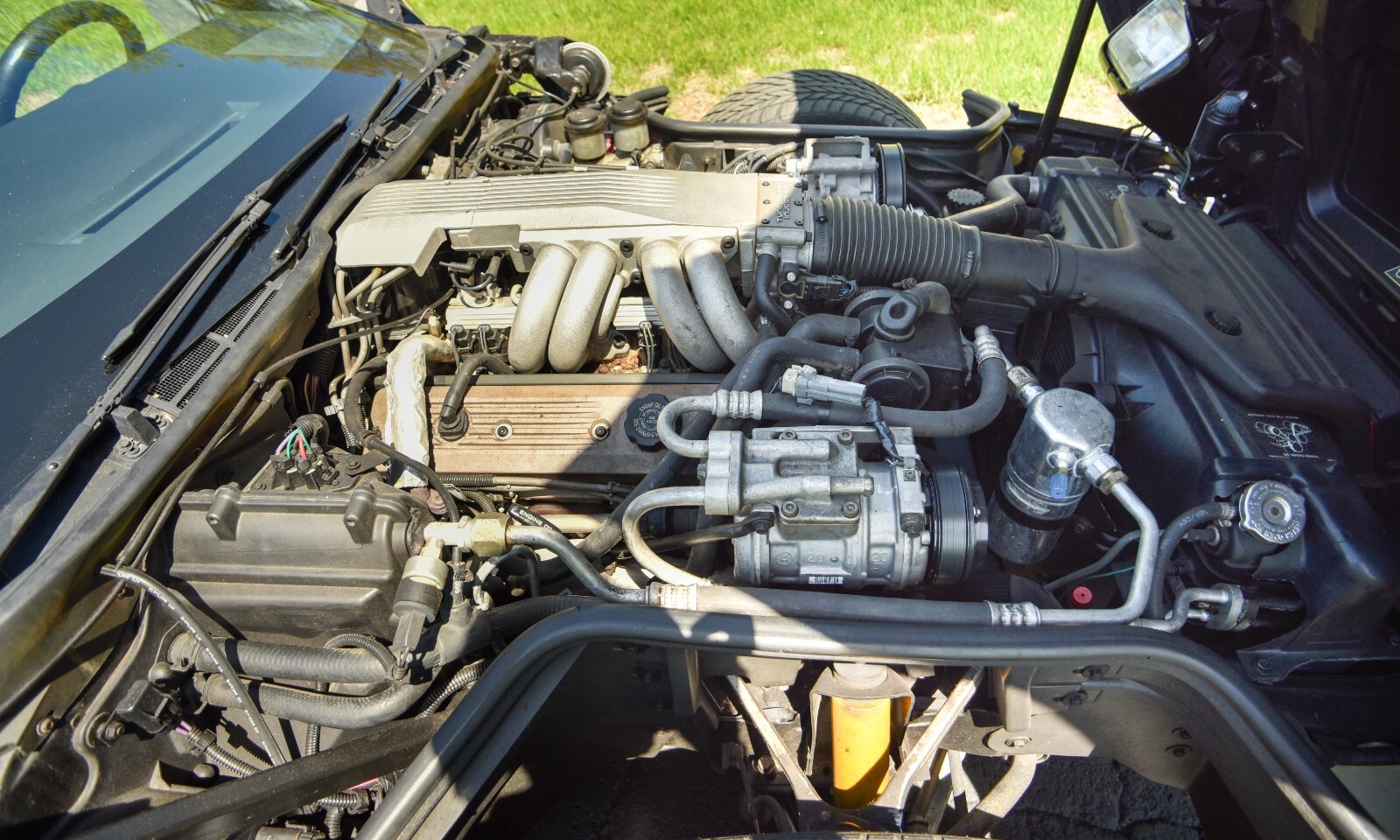 Chevrolet-Corvette-1988-Convertible-12