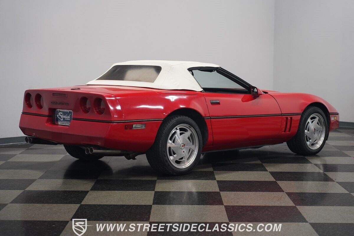 Chevrolet-Corvette-1988-Convertible-15