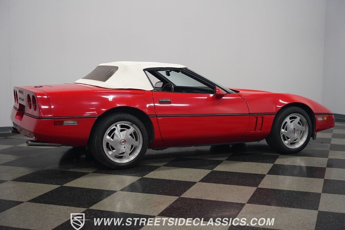 Chevrolet-Corvette-1988-Convertible-16