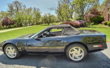 Chevrolet-Corvette-1988-Convertible-17