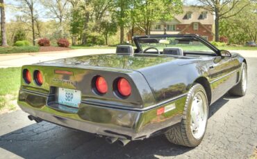 Chevrolet-Corvette-1988-Convertible-2